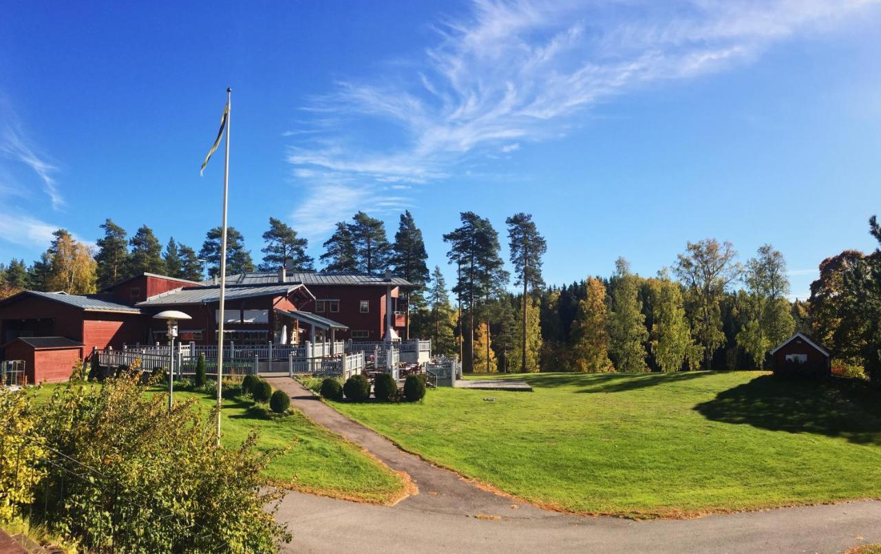 Villa Gladtjaern Smedjebacken Экстерьер фото