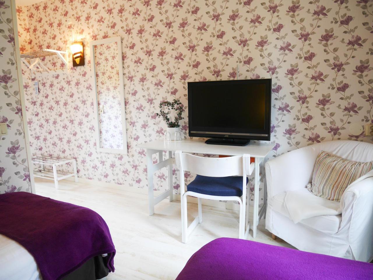 Villa Gladtjaern Smedjebacken Экстерьер фото
