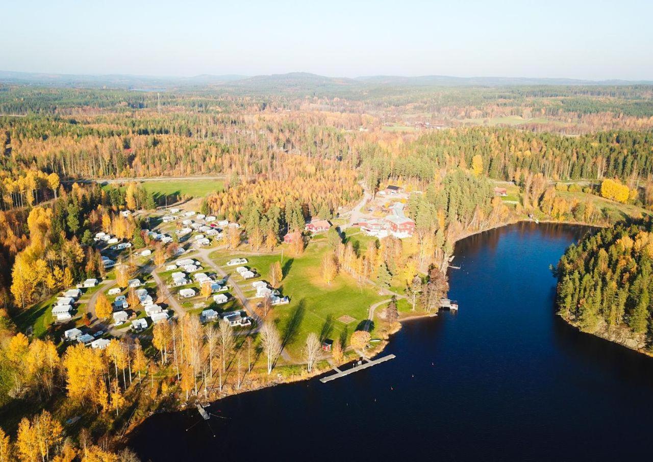 Villa Gladtjaern Smedjebacken Экстерьер фото