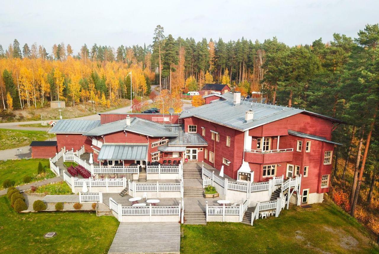 Villa Gladtjaern Smedjebacken Экстерьер фото