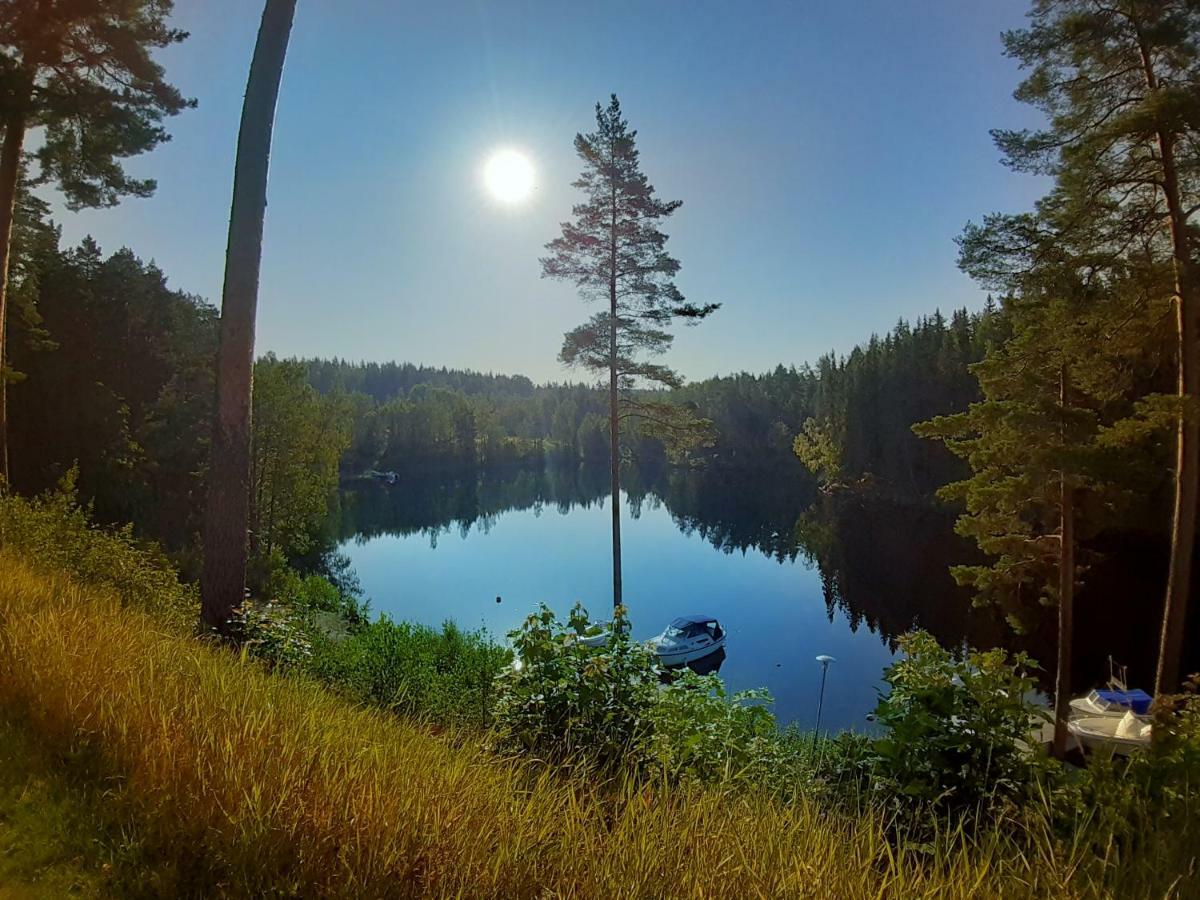 Villa Gladtjaern Smedjebacken Экстерьер фото